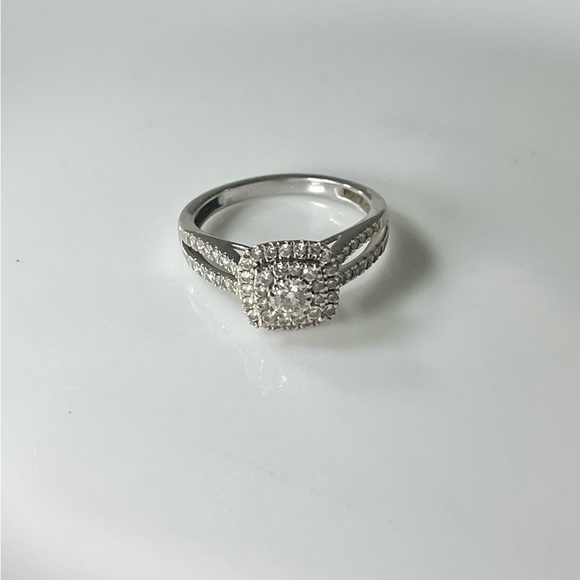 Spence Engagement ring -14k white gold - Picture 7 of 8